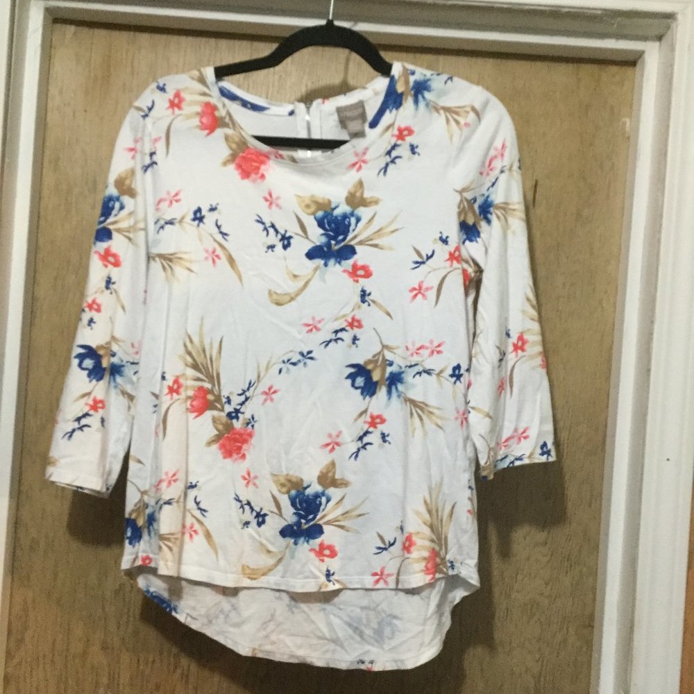 Chico's size 1 floral 3/4 length sleeves zip in back slight high low hem